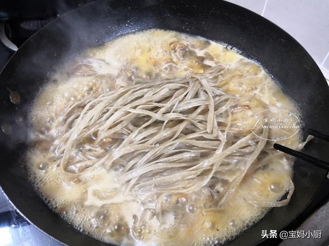 中秋家宴首选菜，一只鸡的东北做法，好吃有名气，大人孩子点名要