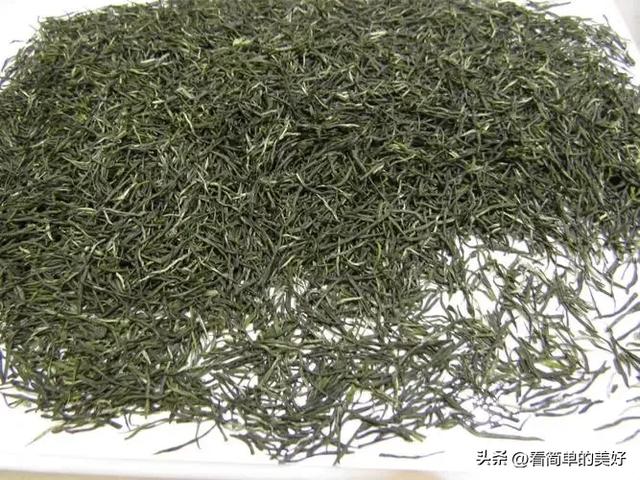 在农村种植茶叶是很好选择，年收入几十万轻轻松松