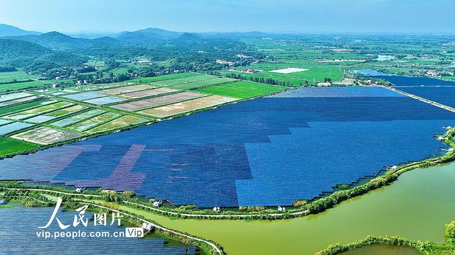 安徽芜湖：渔光互补光伏电站 助力当地经济发展