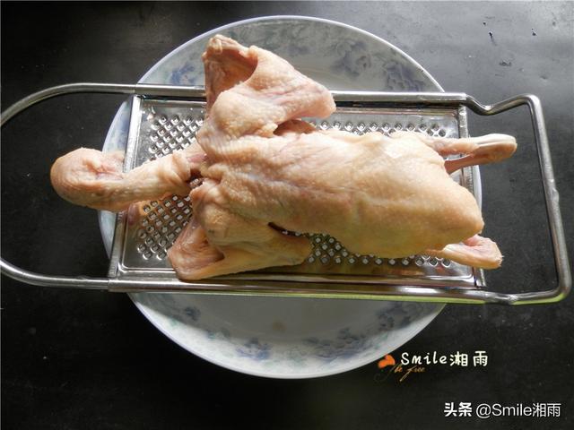 砂锅烤乳鸽，在家就能做，色香味俱全，做法简单，一学就会！