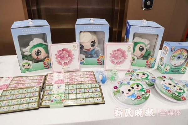 乘游船赏美景品美食观花展 浦江游览花博会航线今启航