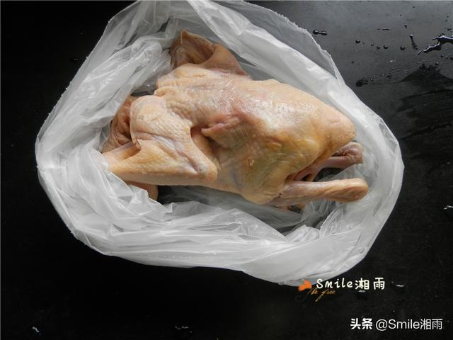 砂锅烤乳鸽，在家就能做，色香味俱全，做法简单，一学就会！