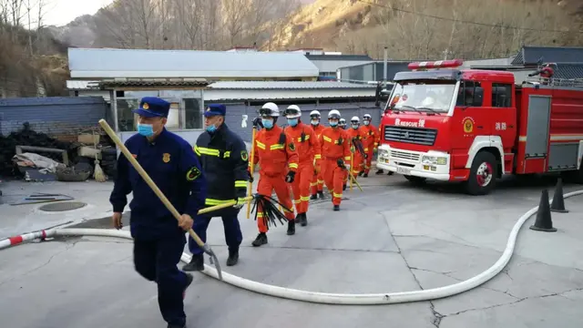 逆火而行勇打冲锋 决战五台山风景名胜区山火——太原消防增援五台山山火扑救纪实