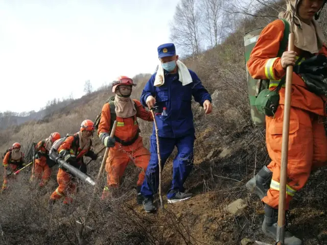 逆火而行勇打冲锋 决战五台山风景名胜区山火——太原消防增援五台山山火扑救纪实