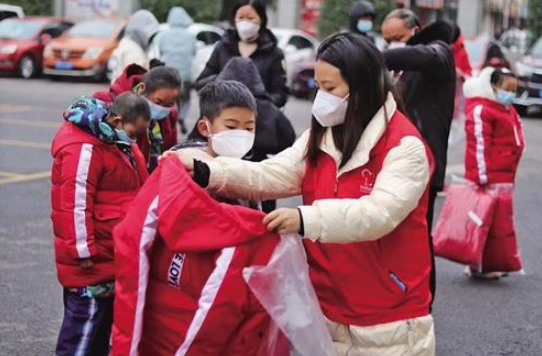 雷锋精神代代传 文明实践树新风！让雷锋精神在乌蒙大地熠熠生辉