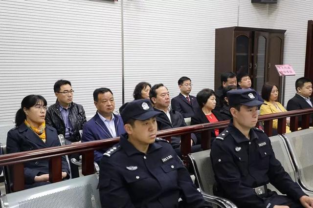 【东检快讯】检察长出庭支持桥东区首例刑事附带民事公益诉讼案件