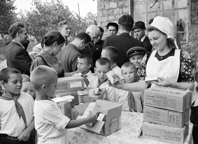 二战中盟国对苏联粮食援助有多少？可以让 1000万人的军队吃4年半