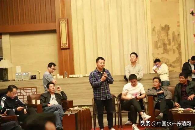 众大咖“华山论剑”共商黄颡鱼产业新发展