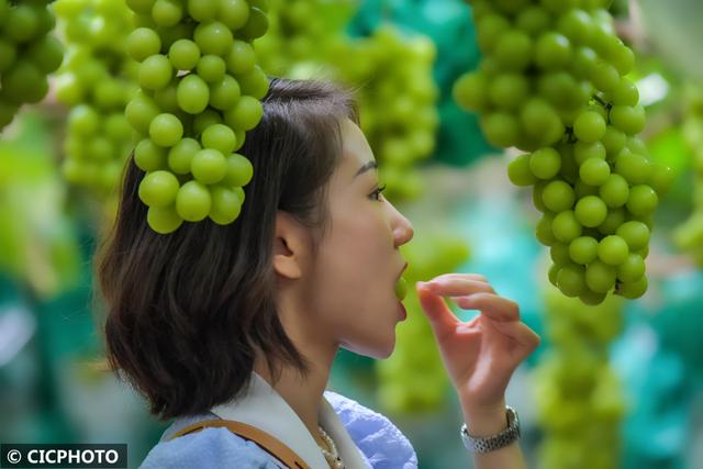 阳光玫瑰葡萄甜蜜上市