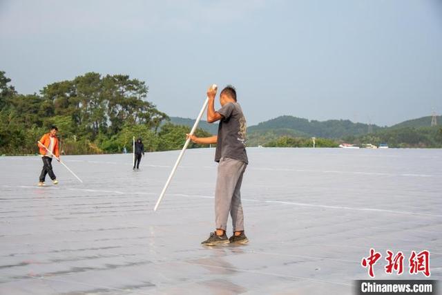 航拍广西建设中的澳洲淡水龙虾基地 年产值预计达100万元