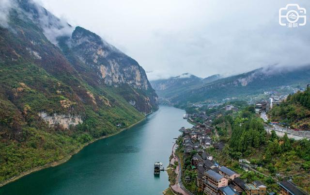 重庆酉阳怎么玩？桃花源、叠石花谷、龚滩古镇等六大景点玩到尽兴