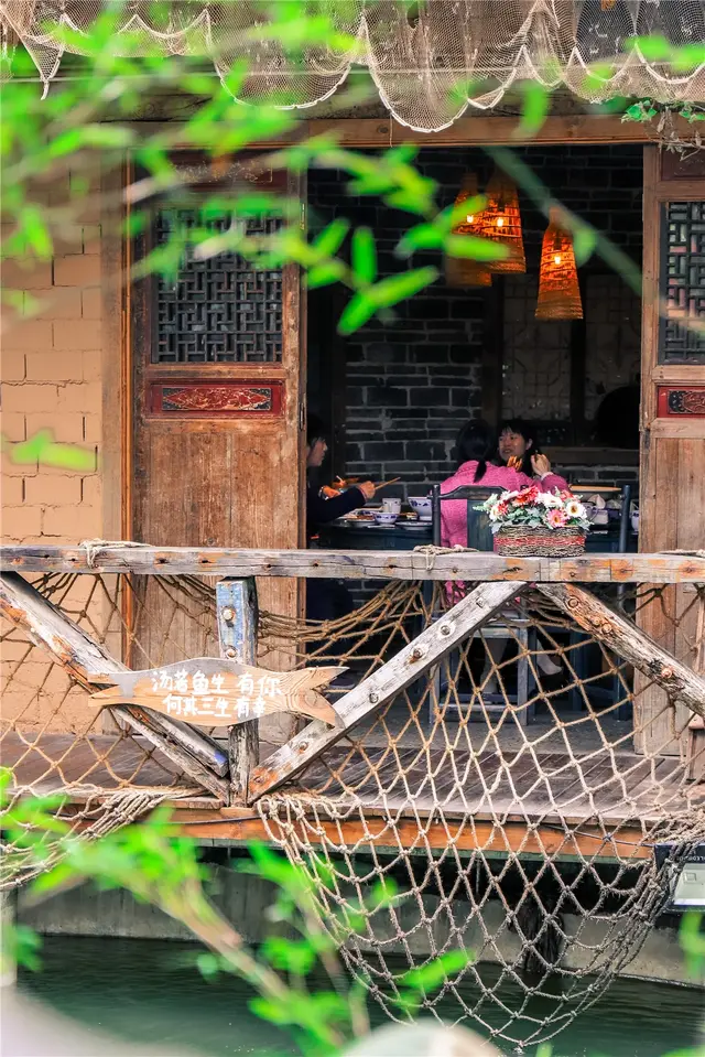 被称“小丽江”，坐落株洲湘江边，火到没位子的它终于回归