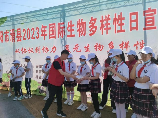 安阳市生态环境局滑县分局：组织开展“5.22国际生物多样性日”主题宣传活动