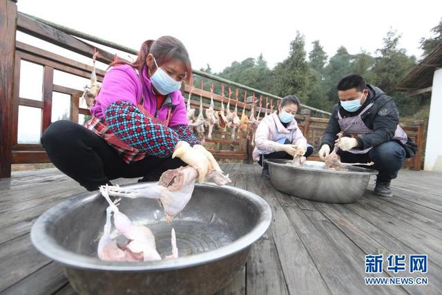 贵州玉屏：腊鸡飘香 年味渐浓