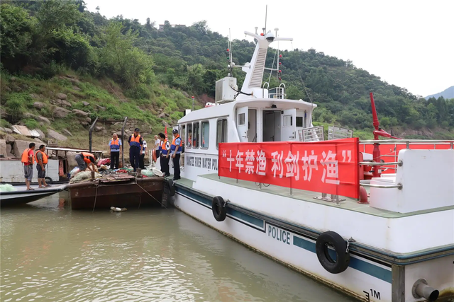 悲痛！“中国淡水鱼王”灭绝，长江白鲟终究没扛住3道生存难关