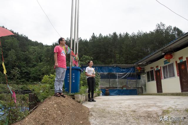 “隐居”深山，耐得住寂寞，受得了艰辛，这个漂亮的女人不简单