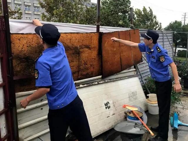 灿都”的夜晚，田间地头、渔港乡村，有他们真安心