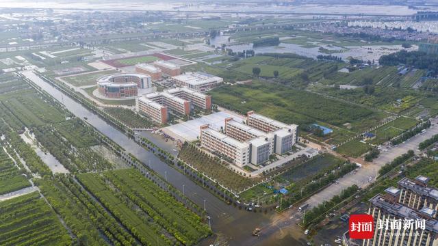 洪水围城｜新一轮降雨将至，河南卫辉城区8.6万人紧急转移