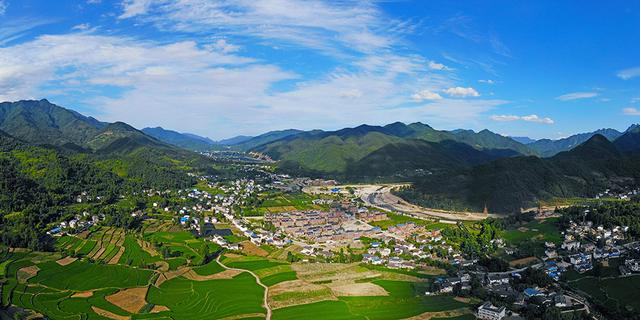 拔掉穷根子，走上振兴路——脱贫攻坚的青川实践