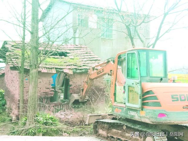 守护好一江碧水，建设精致君山