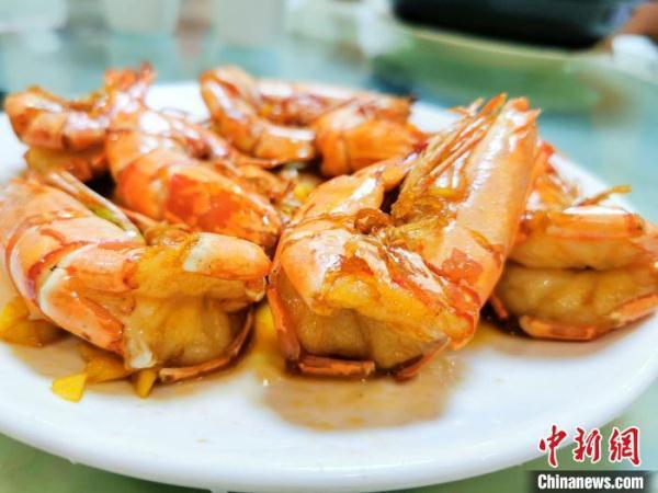 广东台山：“花鬼虾”鲜甜爽脆 食客直呼“好过瘾”