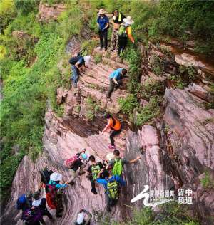 龙岩野猪养殖场(走进昔阳县龙岩大峡谷感受奇峰美景)