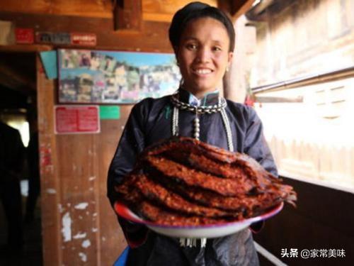 腌了二十几年的鲤鱼：侗族人女儿出嫁的嫁妆，儿子结婚必吃的美食