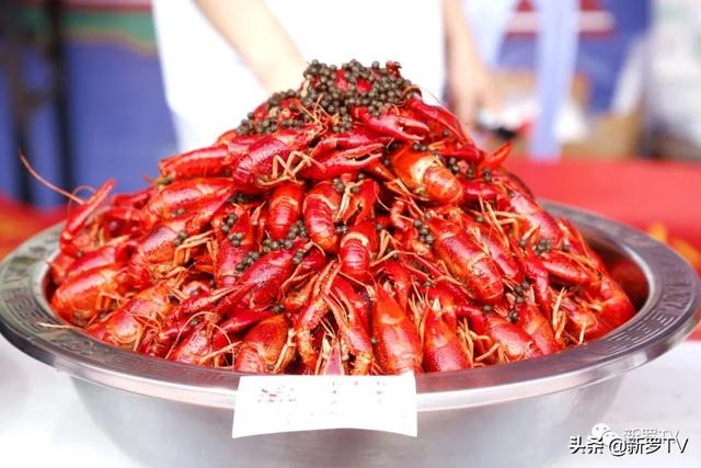 夏日激情夜，好礼大放送！2019首届龙岩小龙虾啤酒节持续火爆中