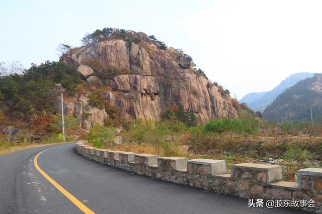 看图：海阳市盘石店镇一个小山村的实景，名叫“金银崮”