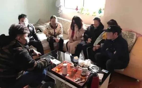 千里组团来挣钱？亲朋好友往里圈。看这！守住资金不跑偏