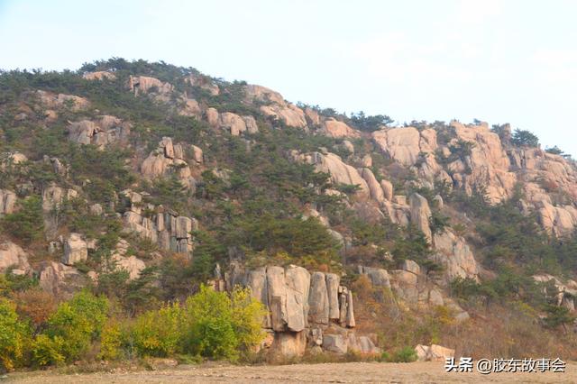 看图：海阳市盘石店镇一个小山村的实景，名叫“金银崮”