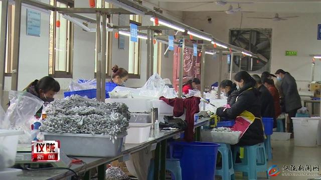 车间建在“家门口” 挣钱顾家两不误