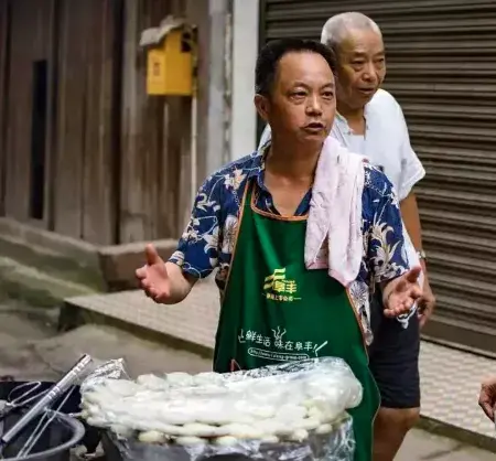 「视频」啤酒龙虾一起上，体验福善农家生活，回温富顺人儿时的记忆