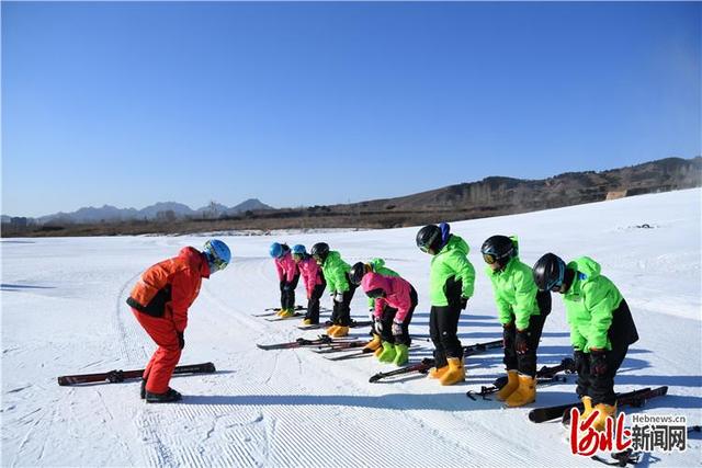 ​廊坊：让更多群众畅享快乐冰雪