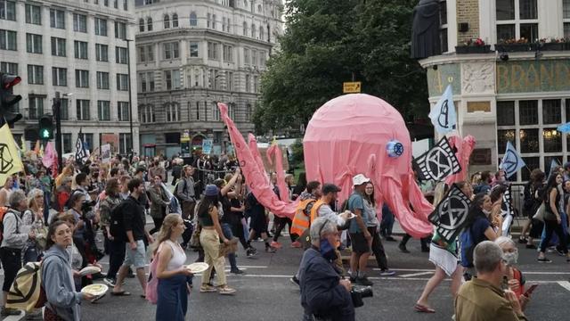 西班牙要建世界第一个章鱼养殖场，欧美网友们怒了