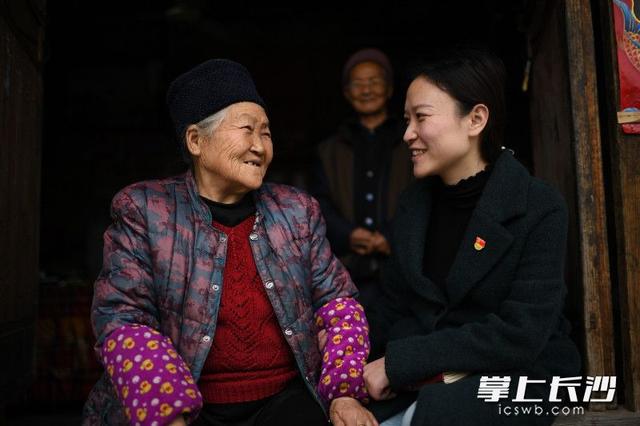 扶贫列传｜长沙女博士湘西龙山“种”蘑菇（视频）