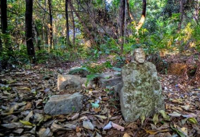 湖南深山满是鬼崽石像，水池无端冒泡怪事不断，村民吓得撒腿就跑