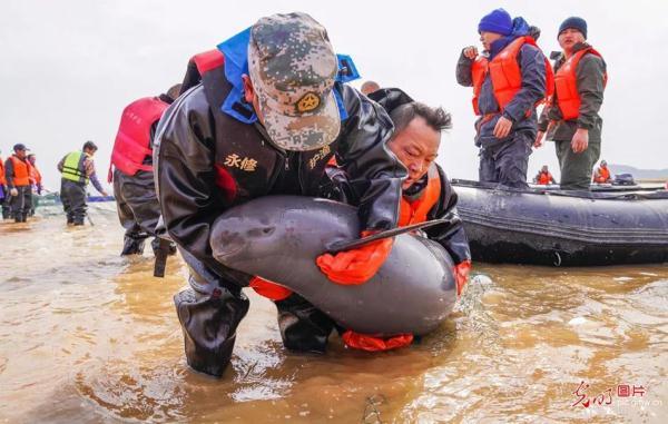 8个月后，鄱阳湖终于“解渴”了