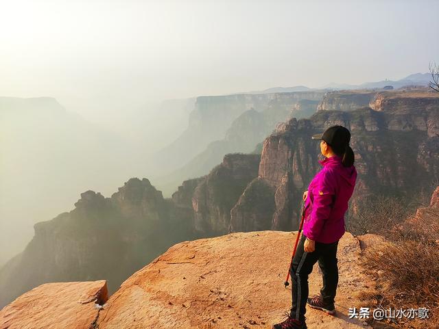 石家庄井陉龙凤山，太行之秘境，高崖之上的古村，一眼万年的风景