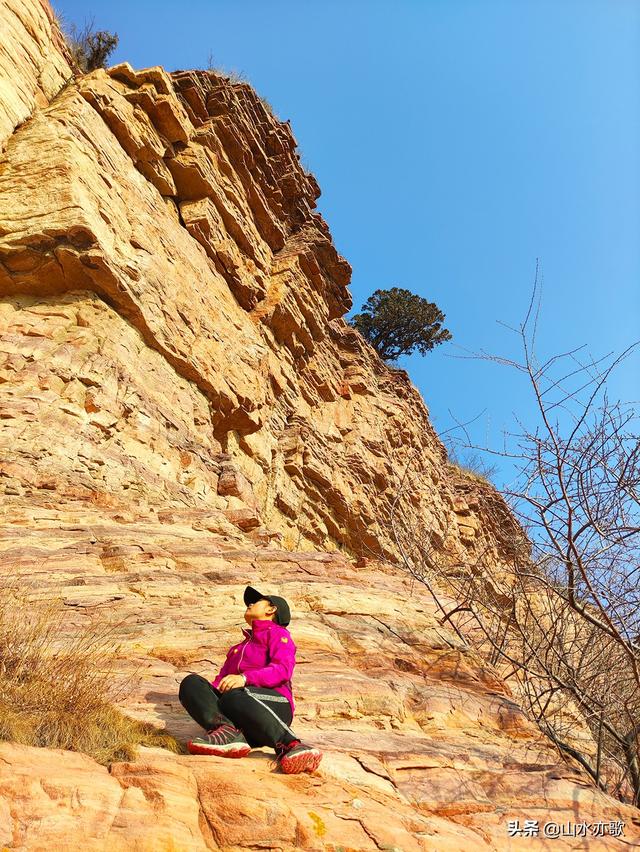 石家庄井陉龙凤山，太行之秘境，高崖之上的古村，一眼万年的风景