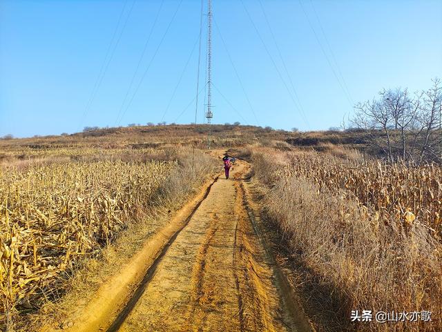 石家庄井陉龙凤山，太行之秘境，高崖之上的古村，一眼万年的风景