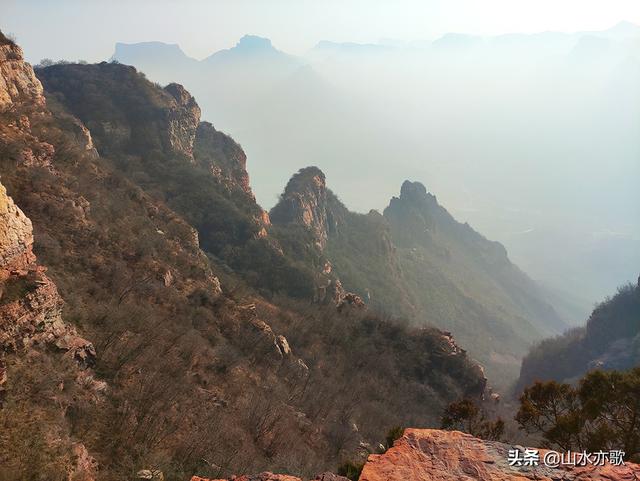 石家庄井陉龙凤山，太行之秘境，高崖之上的古村，一眼万年的风景