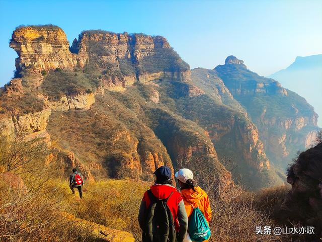 石家庄井陉龙凤山，太行之秘境，高崖之上的古村，一眼万年的风景