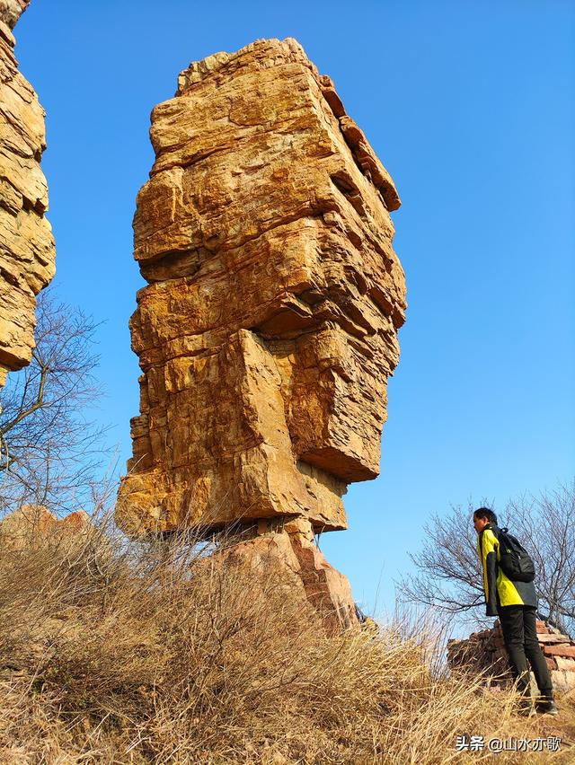 石家庄井陉龙凤山，太行之秘境，高崖之上的古村，一眼万年的风景