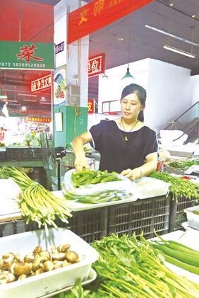 关注临沂市民菜篮子｜蔬菜海鲜价格涨 水果交易下降