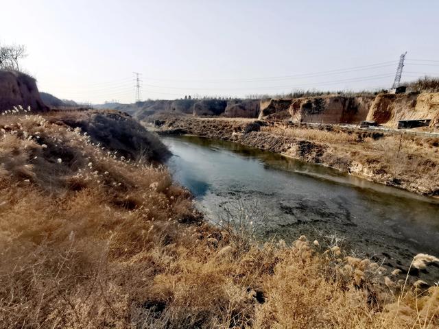 鱼肥水美、草长莺飞，红星水库一湾清波，滋润关中大地。