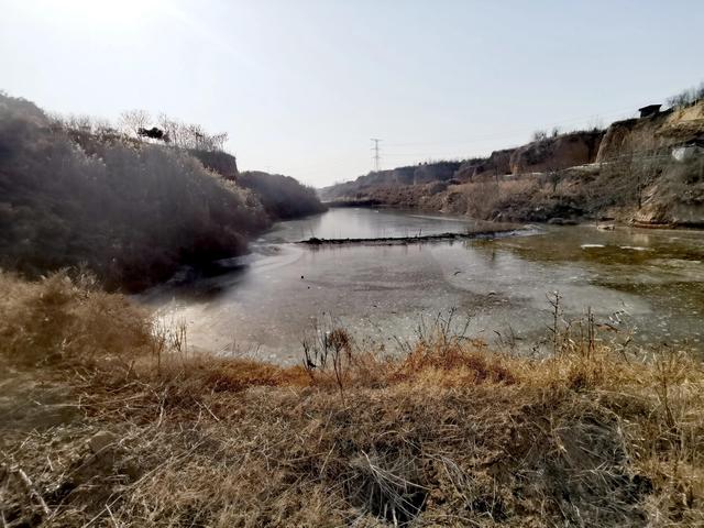 鱼肥水美、草长莺飞，红星水库一湾清波，滋润关中大地。