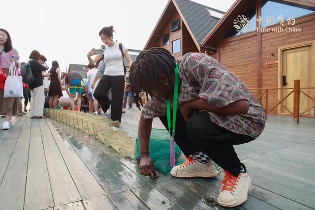 海南陵水疍家渔排：“海上吉普赛人”的山水新画卷