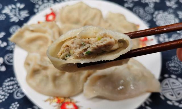 谷雨后，遇到这鱼别手软，目前无法人工养殖，用它包饺子特别香