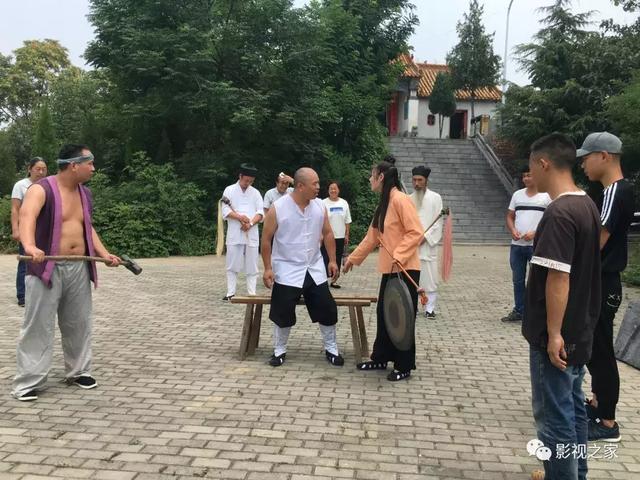 电影《奇门高手》在河南巩义藏獒园盛大开机